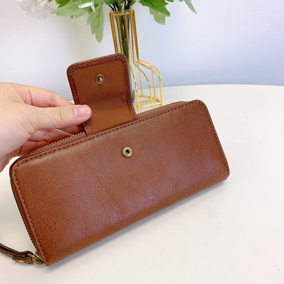 Fossil SWL2228210 Madison Zip Clutch IN Brown - Picture 4 of 6